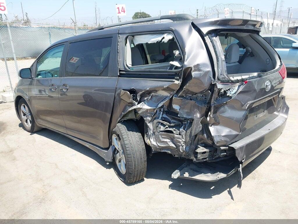 5TDKK3DC6DS314165 2013 TOYOTA SIENNA photo no. 3