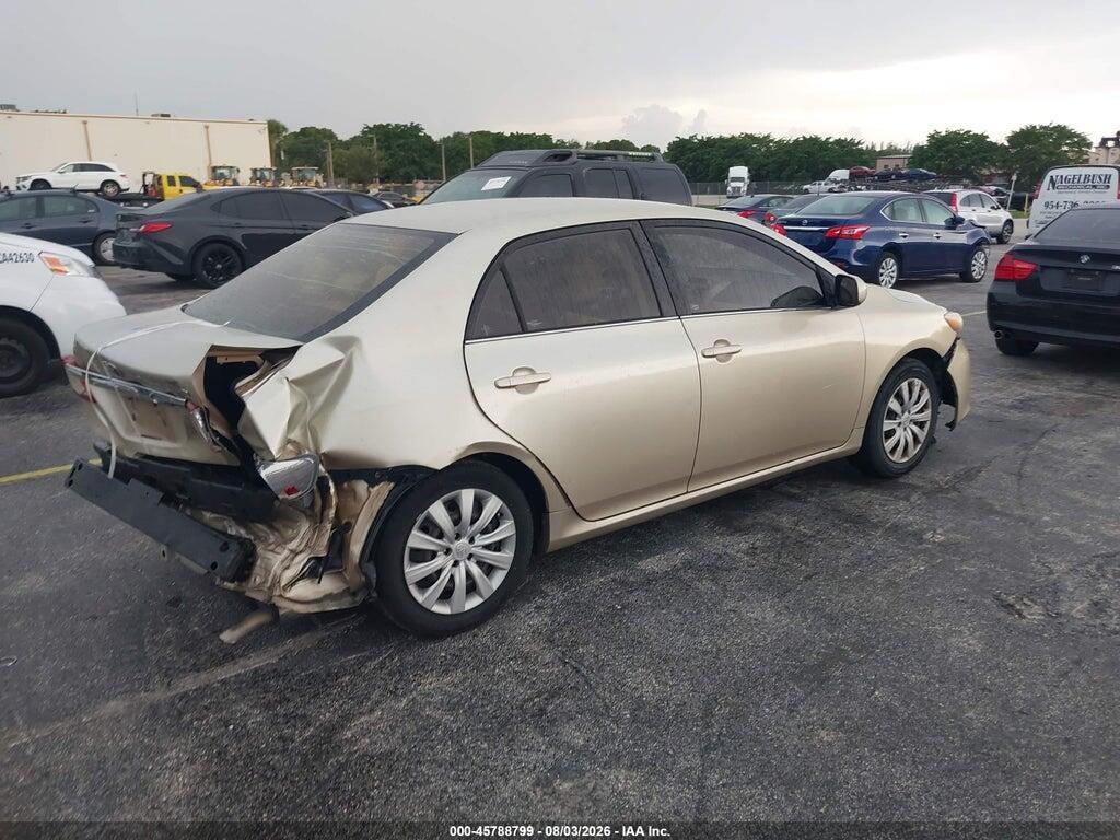 2T1BU4EE7DC977303 2013 TOYOTA COROLLA photo no. 4