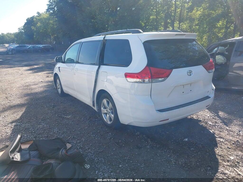 5TDKK3DC5DS401653 2013 TOYOTA SIENNA photo no. 3