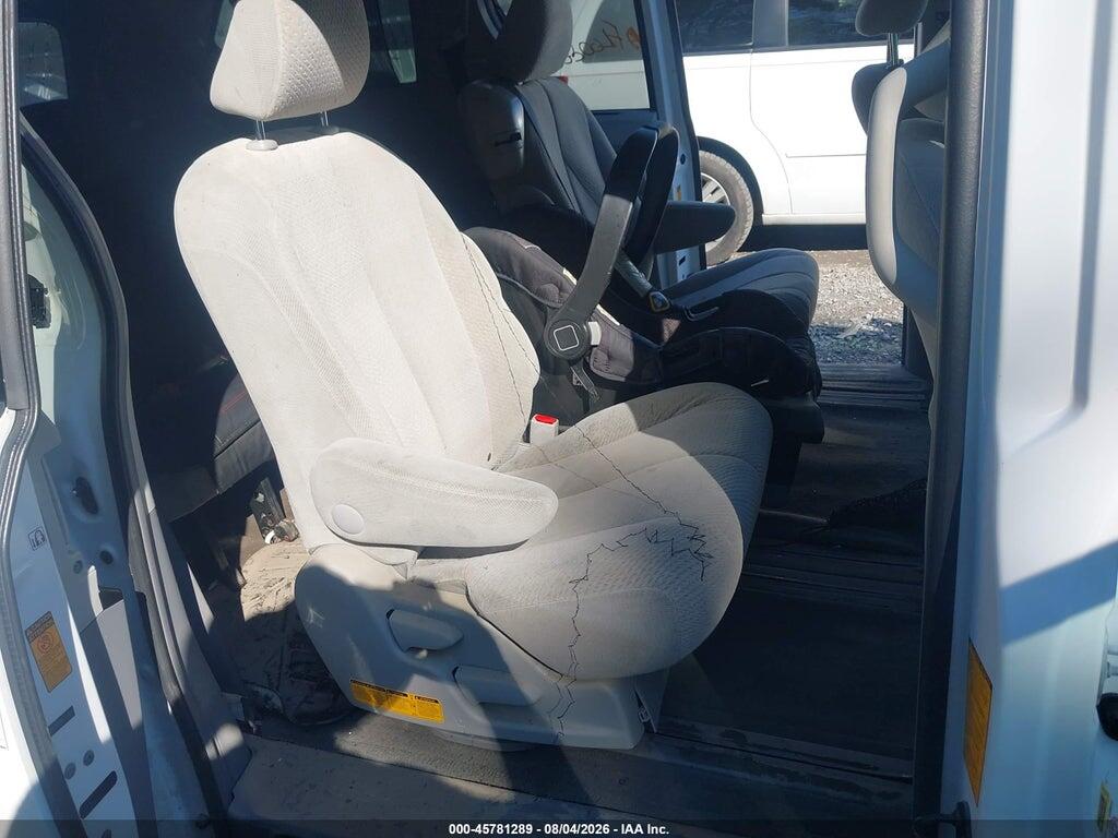 5TDKK3DC5DS401653 2013 TOYOTA SIENNA photo no. 8