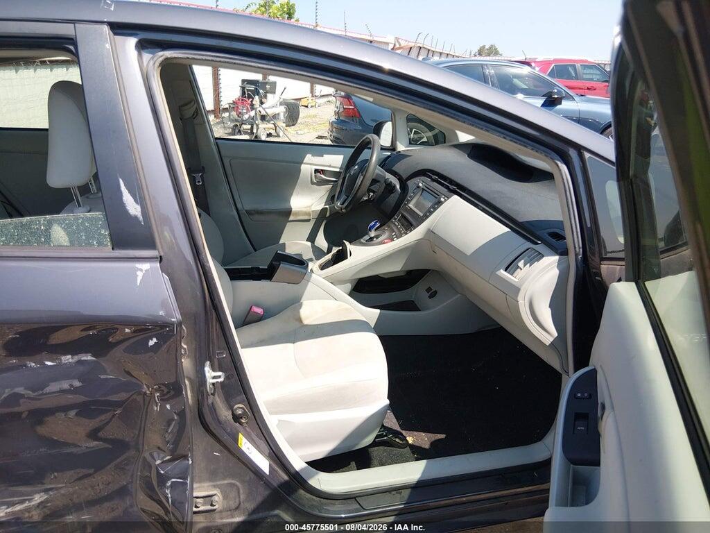 JTDKN3DU7D5592689 2013 TOYOTA PRIUS photo no. 5