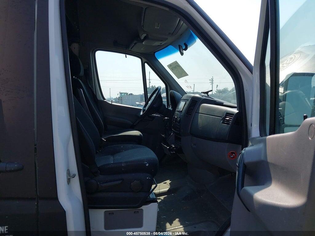 WD3PE8CC2D5768103 2013 MERCEDES-BENZ SPRINTER 2500 photo no. 5