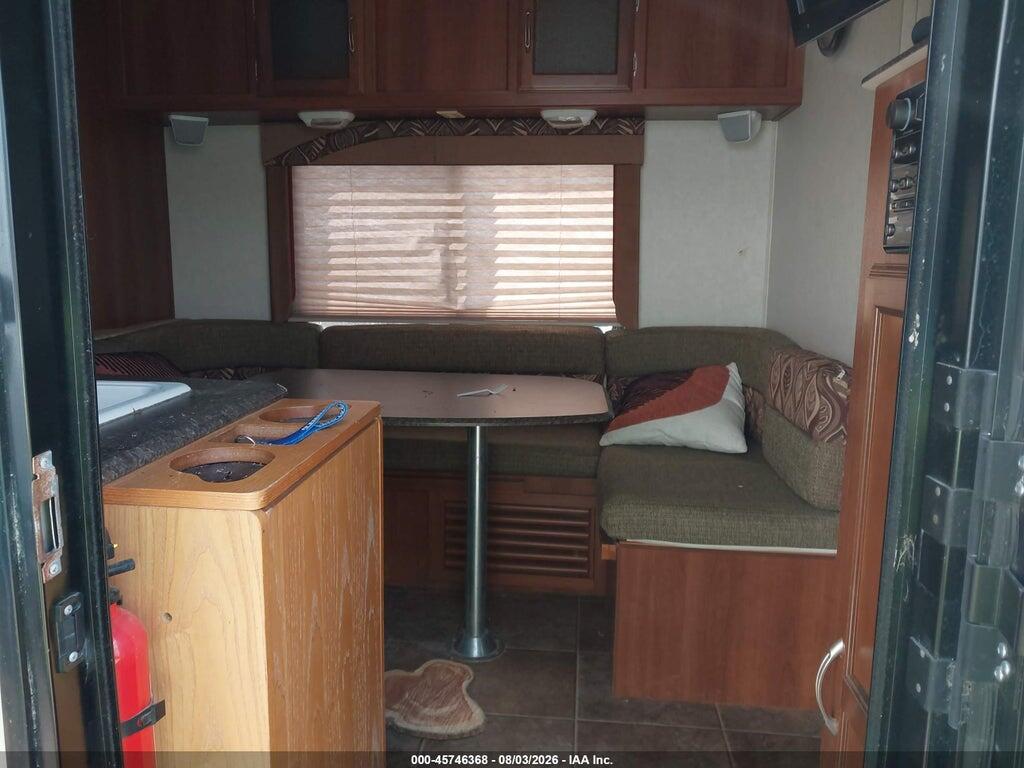 5ZT2FEMB6DA009347 2013 COACHMEN FREEDOM EXPRESS photo no. 7