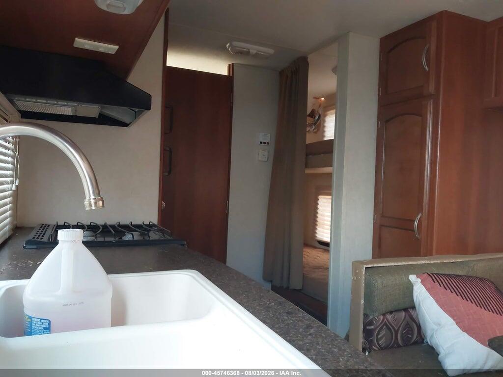 5ZT2FEMB6DA009347 2013 COACHMEN FREEDOM EXPRESS photo no. 8