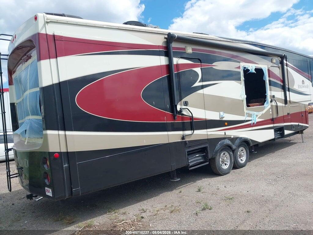 4V0FC3620DR003192 2013 REDWOOD 36FL 5TH WHL TRAVEL TRAILER photo no. 4