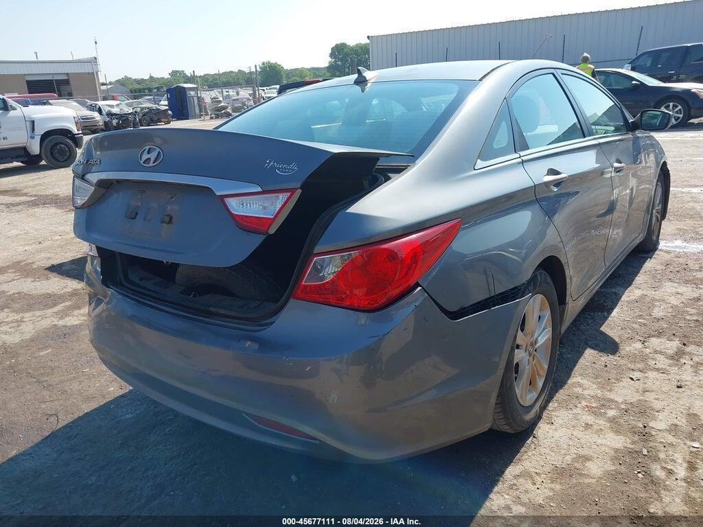 5NPEB4AC0DH708628 2013 HYUNDAI SONATA photo no. 4