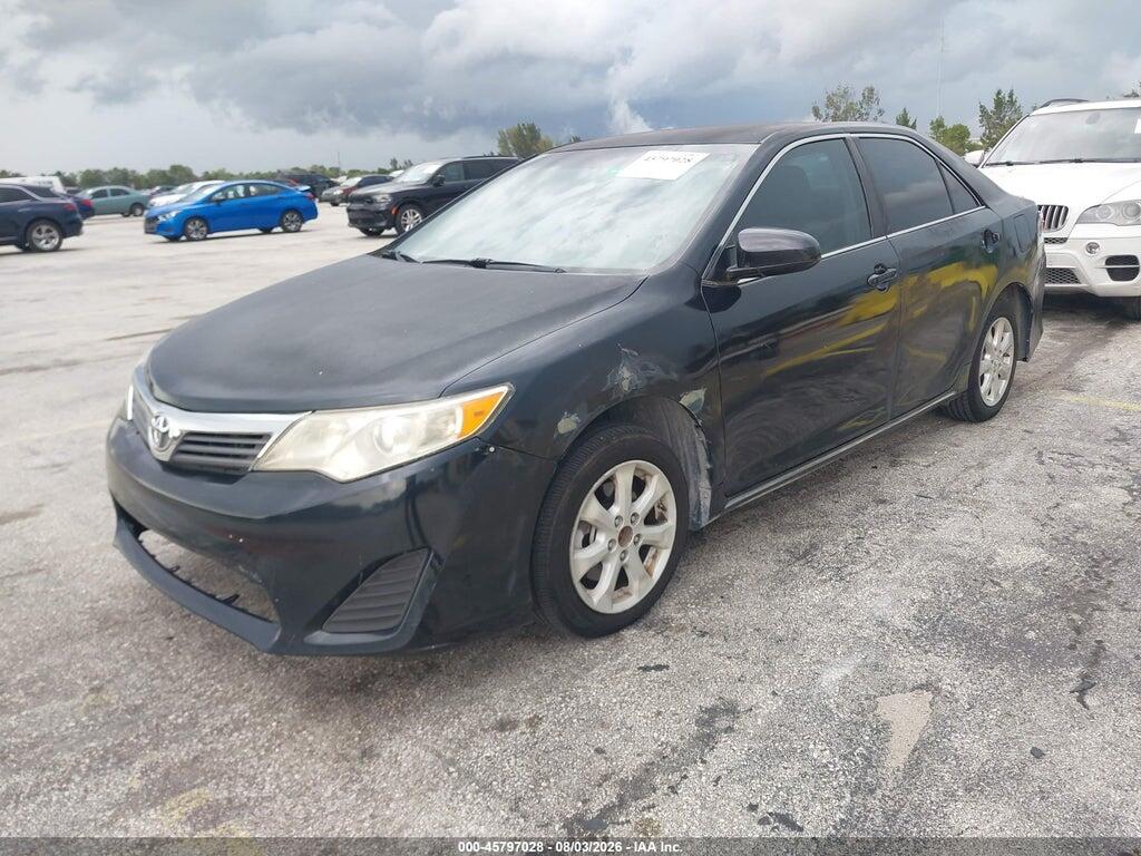 4T1BF1FKXEU431687 2014 TOYOTA CAMRY photo no. 2