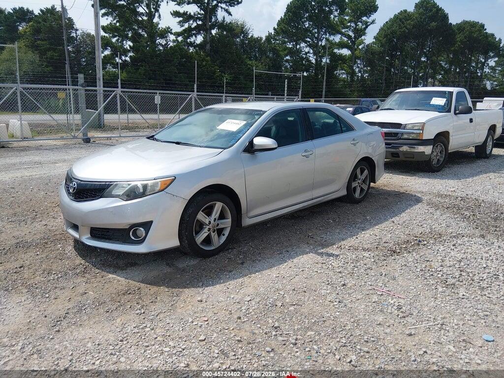 4T1BF1FK7EU346595 2014 TOYOTA CAMRY photo no. 2