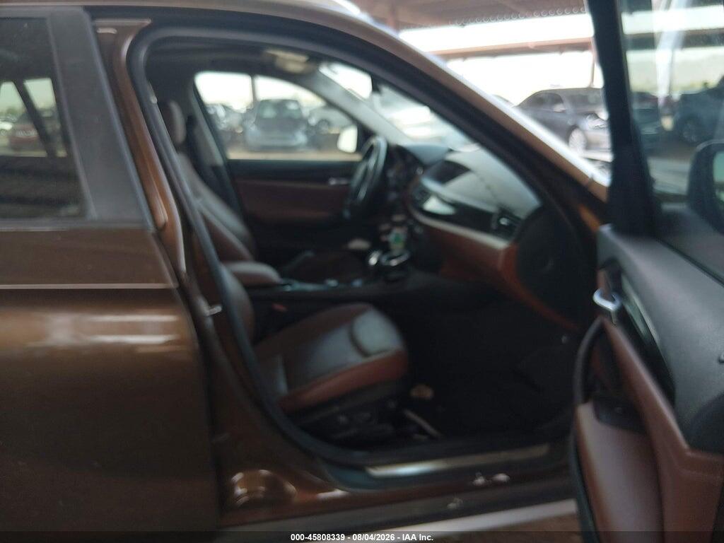 WBAVL1C55EVY18616 2014 BMW X1 photo no. 5