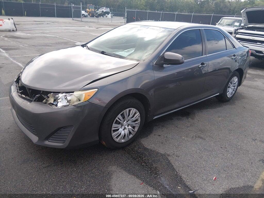 4T1BF1FK0EU321571 2014 TOYOTA CAMRY photo no. 2