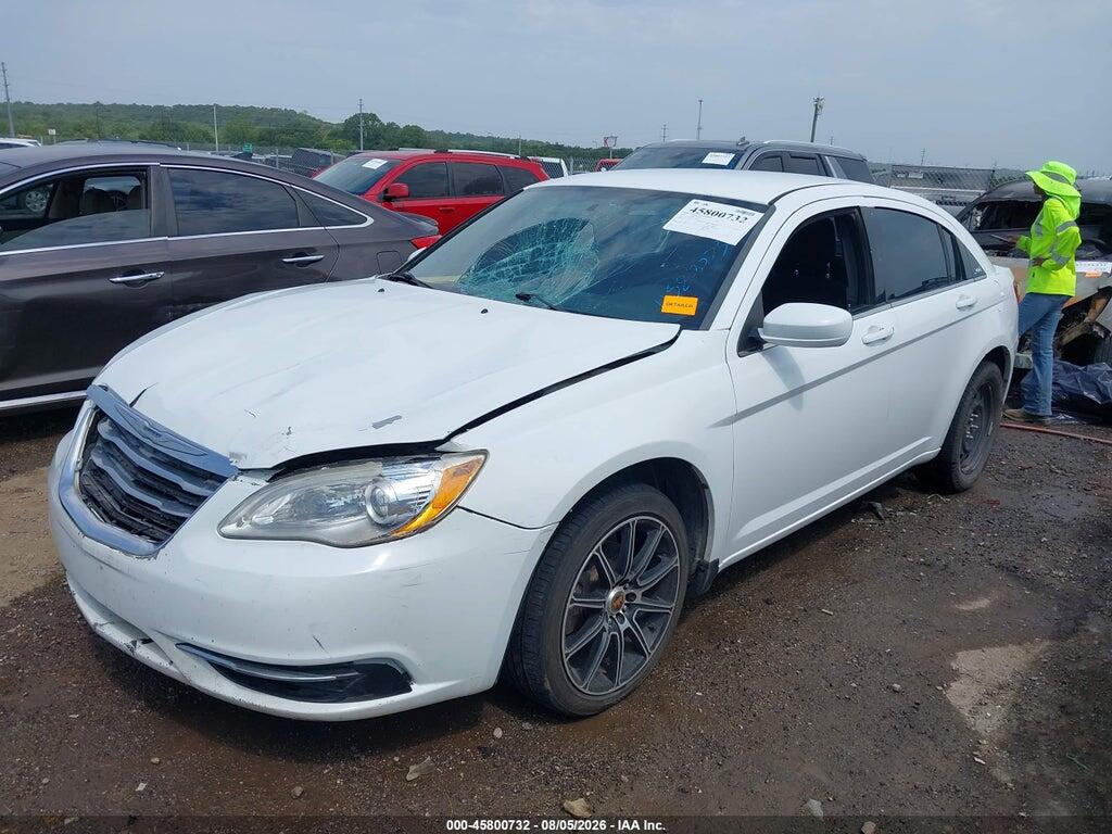 1C3CCBAB1EN194746 2014 CHRYSLER 200 photo no. 2