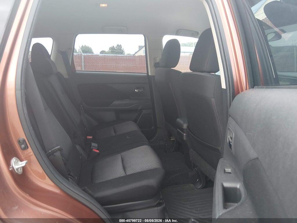 JA4AD3A37EZ010850 2014 MITSUBISHI OUTLANDER photo no. 8