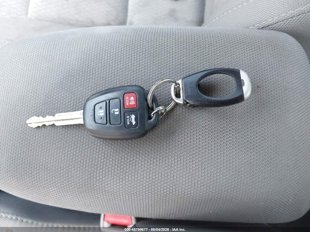 2T1BURHE5EC181112 2014 TOYOTA COROLLA photo no. 11