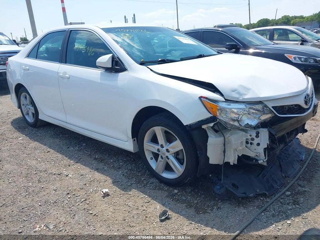 4T1BF1FKXEU437490 2014 TOYOTA CAMRY photo no. 1