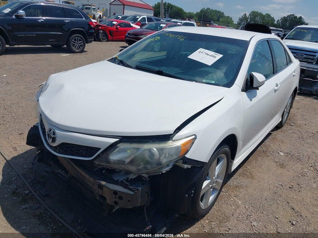 4T1BF1FKXEU437490 2014 TOYOTA CAMRY photo no. 2