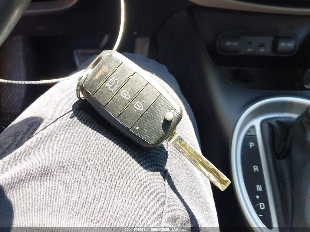 KNDJN2A22E7108135 2014 KIA SOUL photo no. 11