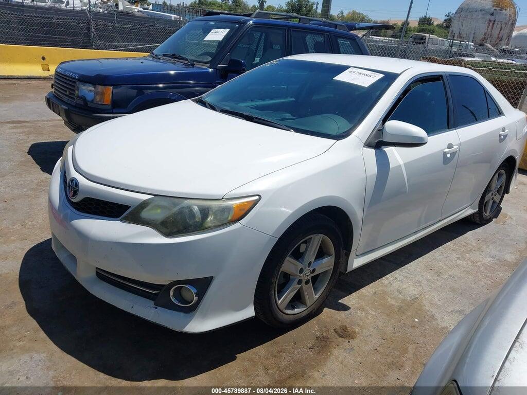 4T1BF1FK8EU351918 2014 TOYOTA CAMRY photo no. 2