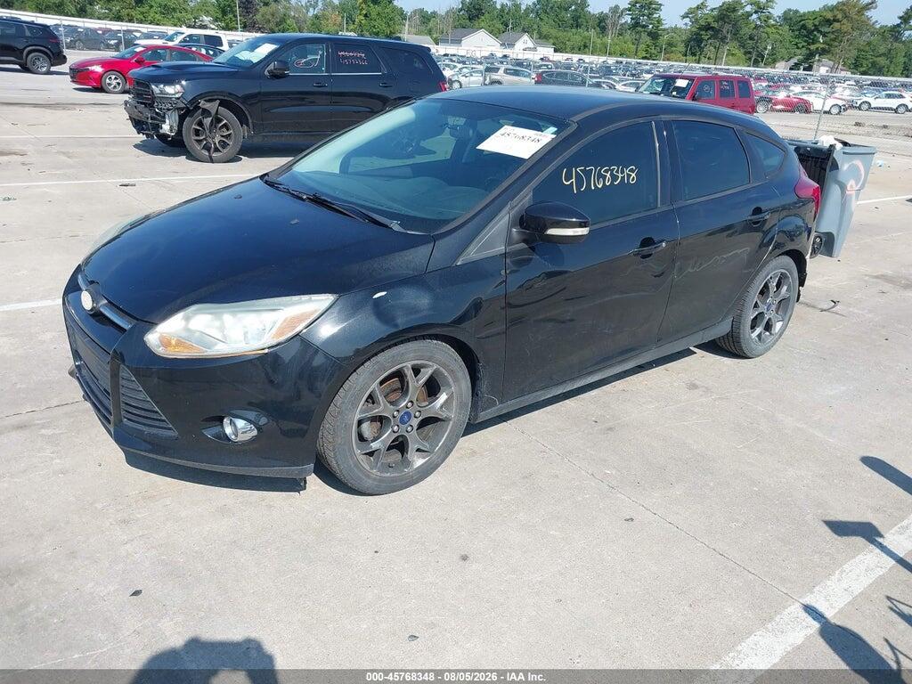 1FADP3K26EL337877 2014 FORD FOCUS photo no. 2