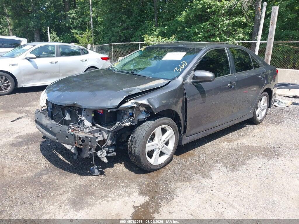4T1BF1FK8EU345858 2014 TOYOTA CAMRY photo no. 2