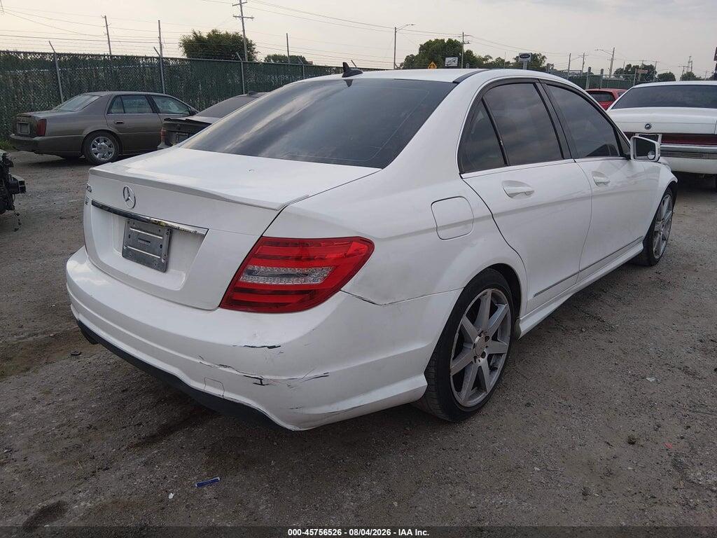WDDGF4HB7EA957615 2014 MERCEDES-BENZ C 250 photo no. 4