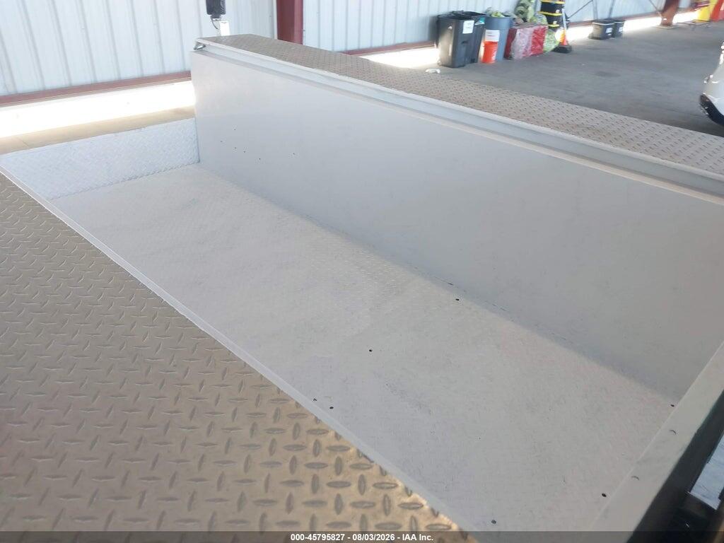 1FDRF3E61FEB15847 2015 FORD F-350 CHASSIS photo no. 6