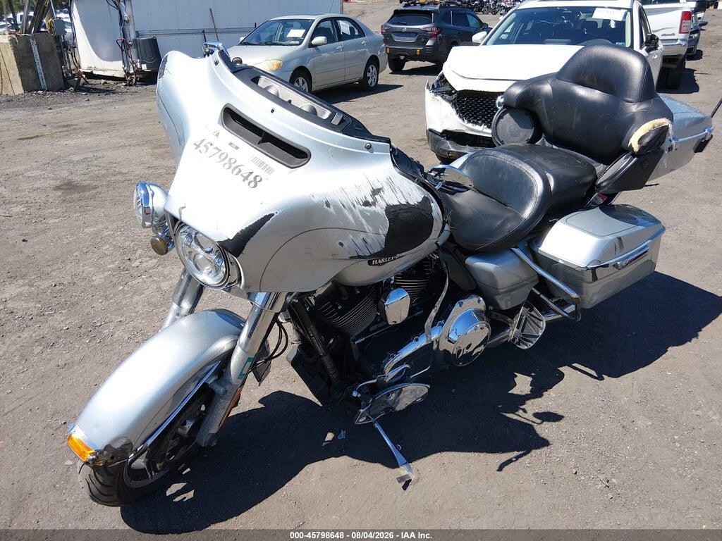 1HD1FCM1XFB692920 2015 HARLEY-DAVIDSON FLHTCU photo no. 2