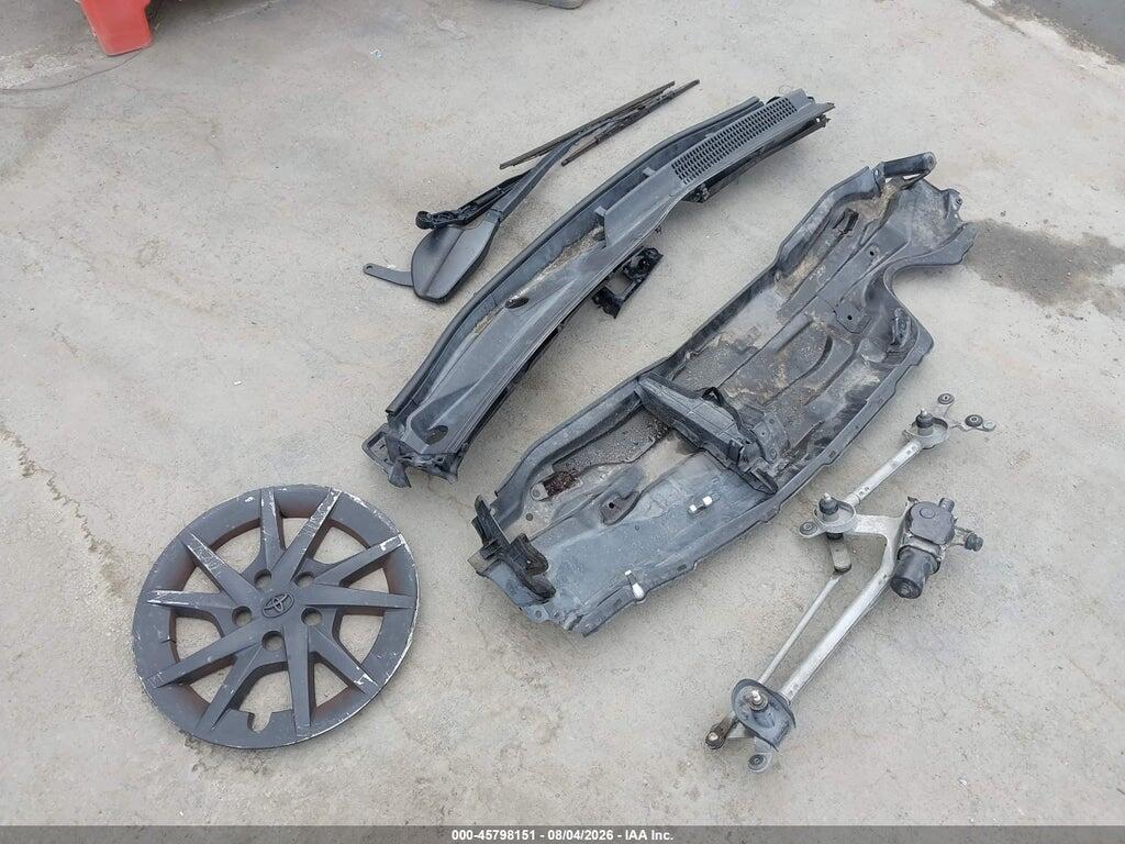 JTDZN3EU2FJ022414 2015 TOYOTA PRIUS V photo no. 12