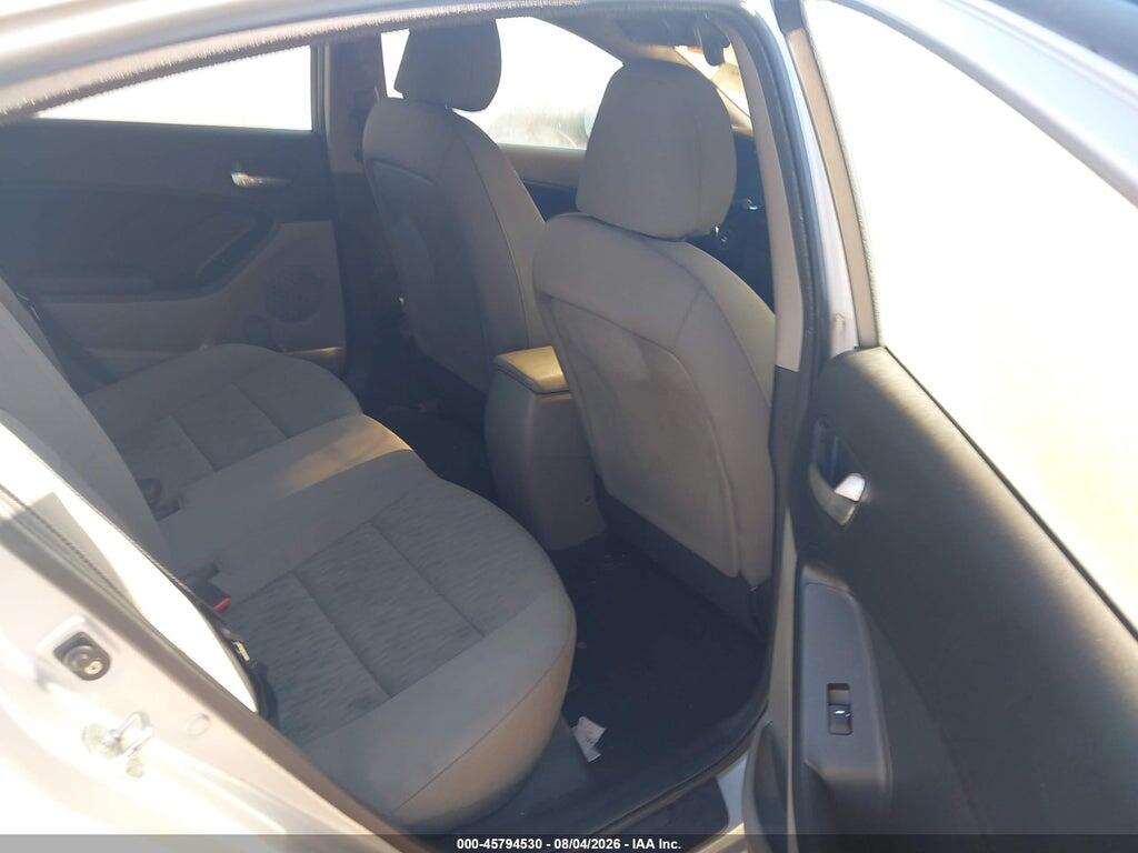 KNAFK4A63F5356840 2015 KIA FORTE photo no. 8