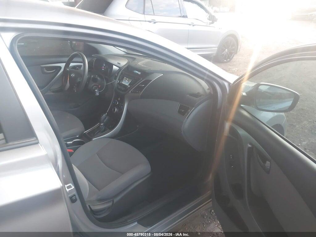 5NPDH4AE7FH565093 2015 HYUNDAI ELANTRA photo no. 5