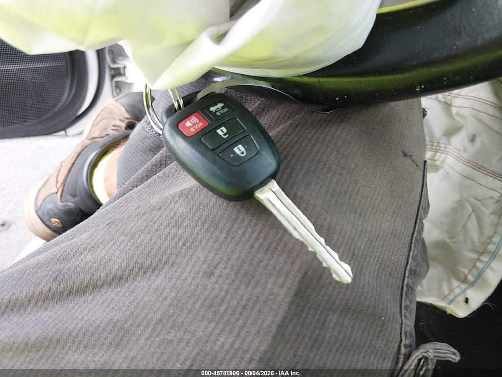 2T1BURHE2FC414185 2015 TOYOTA COROLLA photo no. 11