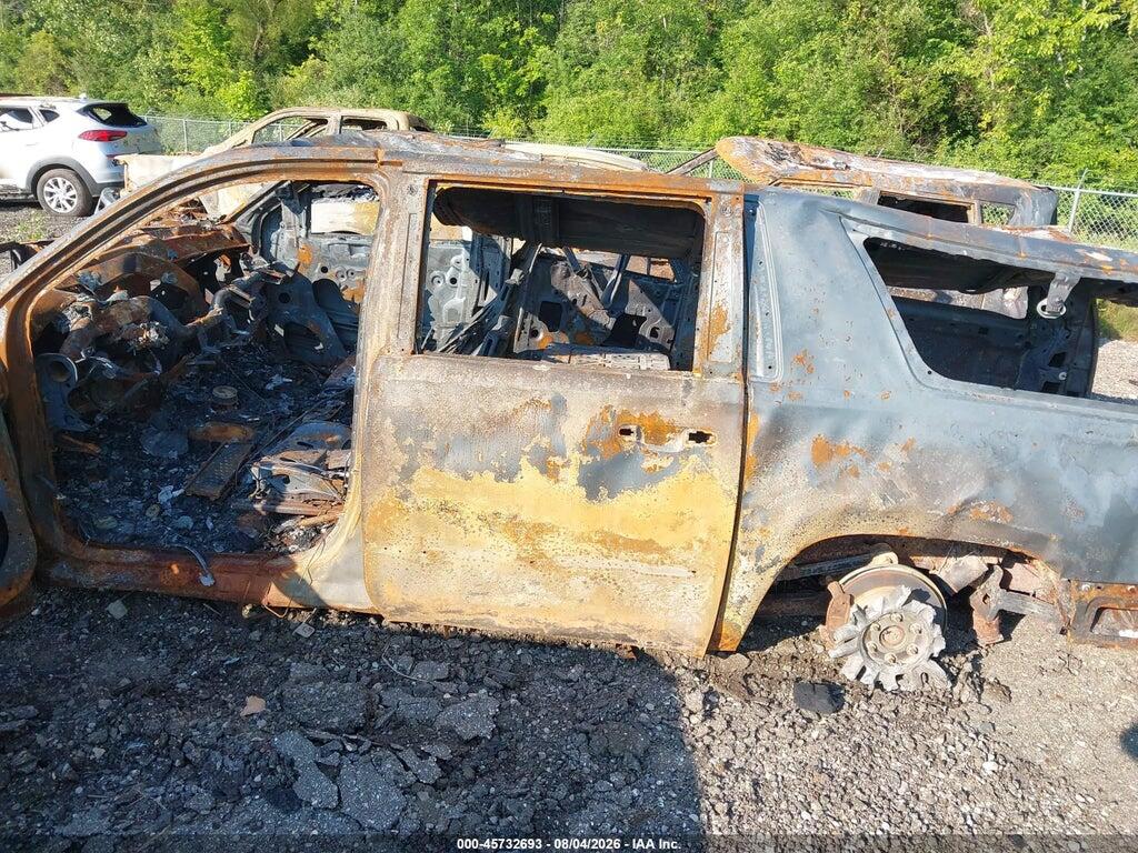 1GYS4HKJ6FR193657 2015 CADILLAC ESCALADE ESV photo no. 3