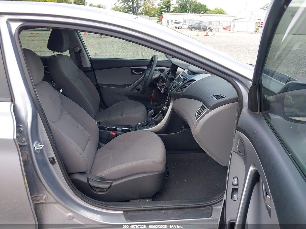 5NPDH4AE3GH705156 2016 HYUNDAI ELANTRA photo no. 5