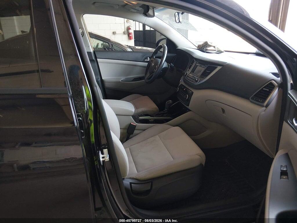 KM8J33A22GU267751 2016 HYUNDAI TUCSON photo no. 5