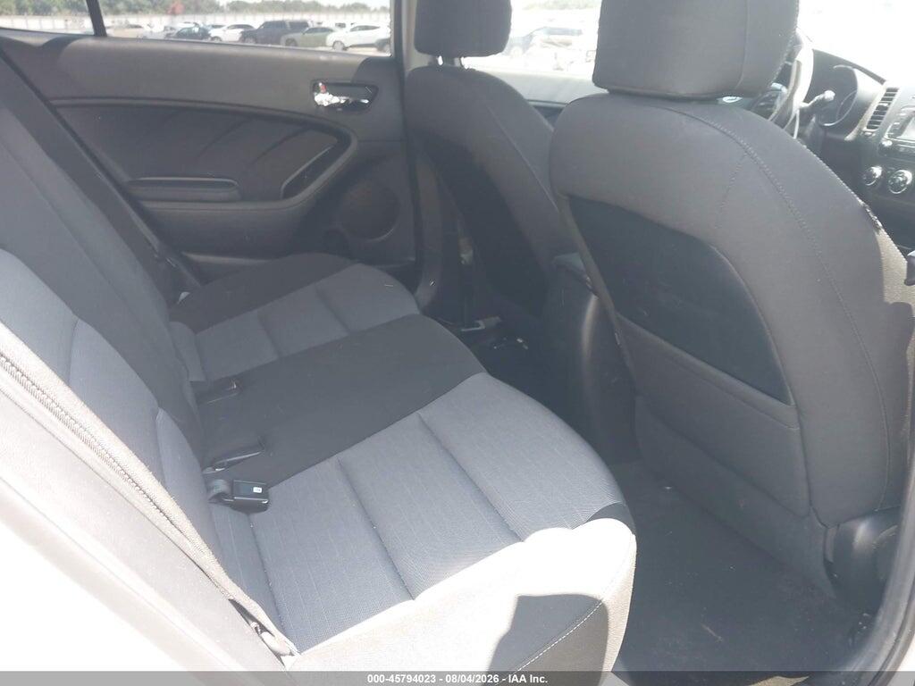 KNAFX5A82G5527779 2016 KIA FORTE photo no. 8