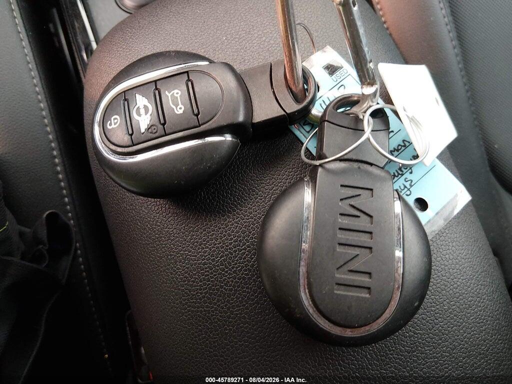 WMWLN9C57G2B31418 2016 MINI CLUBMAN photo no. 11