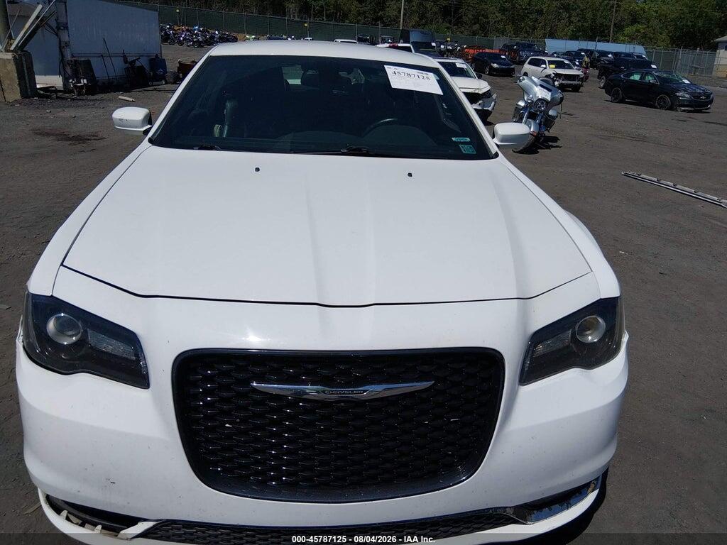 2C3CCAGG1GH296539 2016 CHRYSLER 300 photo no. 12