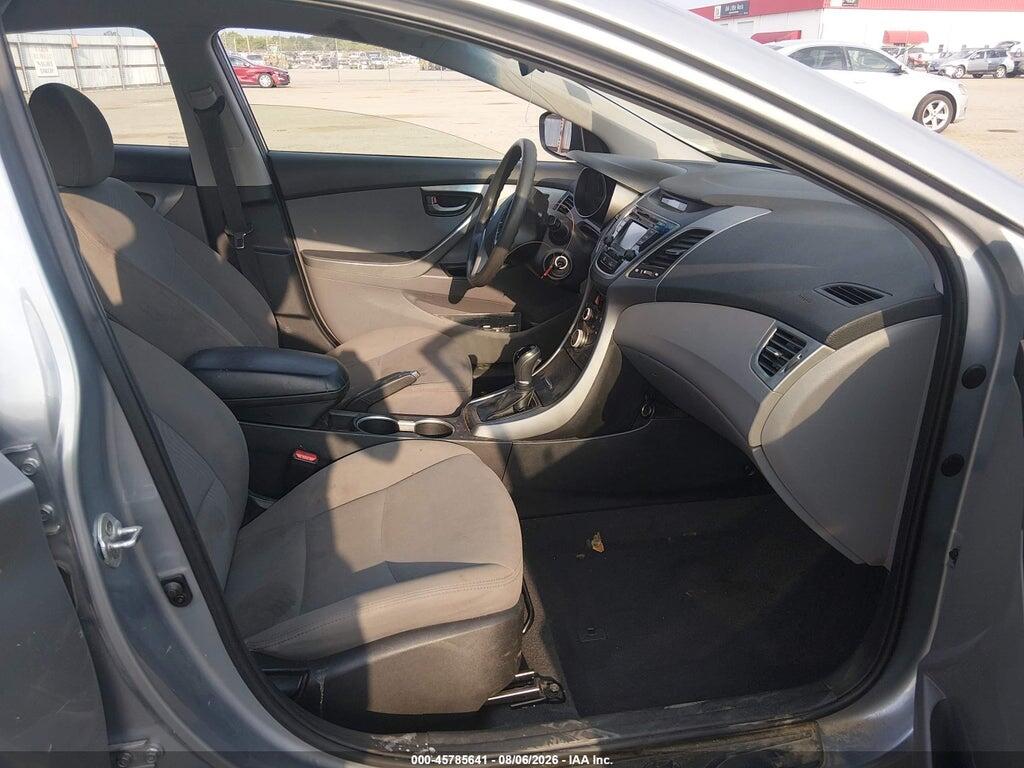 5NPDH4AE2GH731022 2016 HYUNDAI ELANTRA photo no. 5