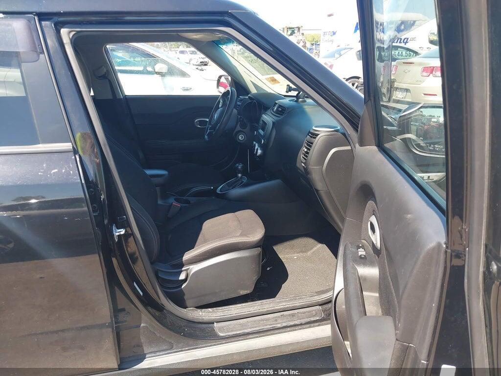 KNDJN2A22G7404615 2016 KIA SOUL photo no. 5