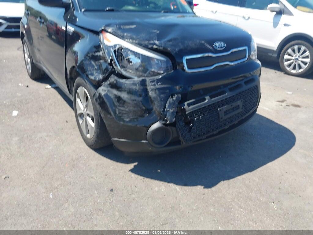 KNDJN2A22G7404615 2016 KIA SOUL photo no. 6
