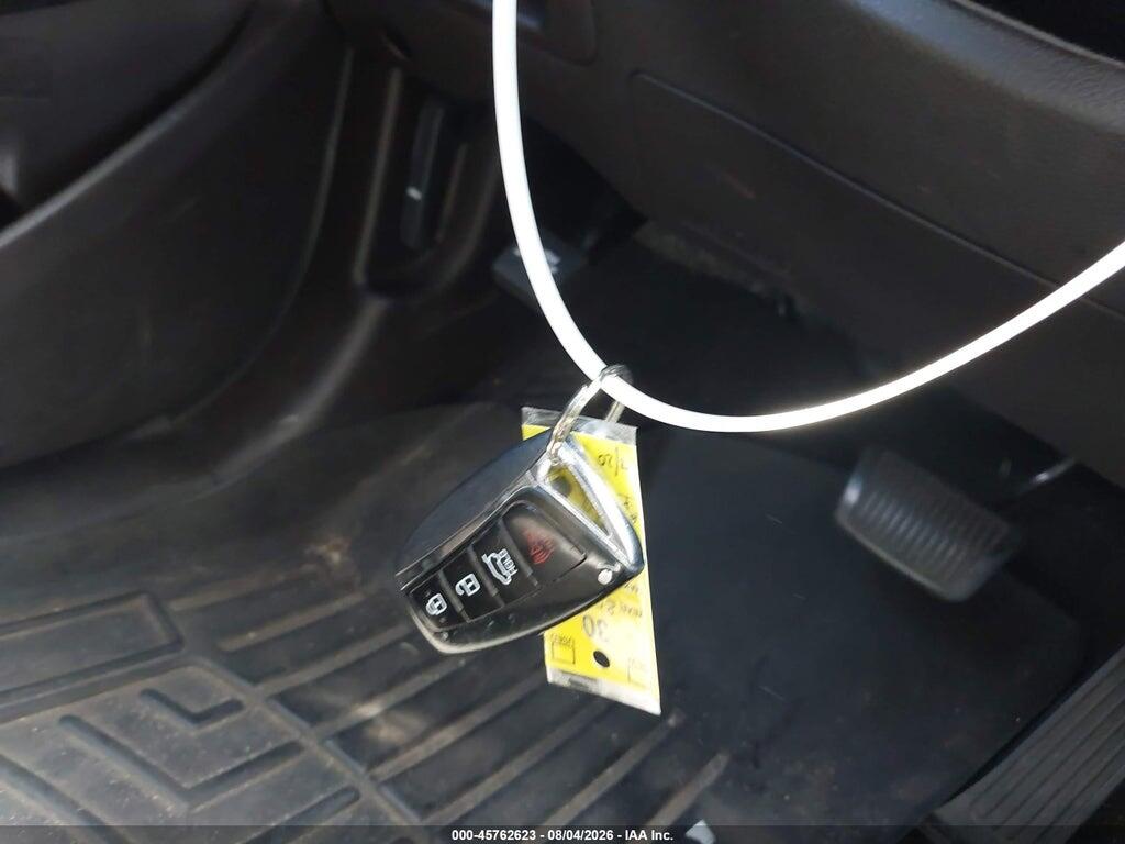 5XYZUDLB2GG306346 2016 HYUNDAI SANTA FE SPORT photo no. 11