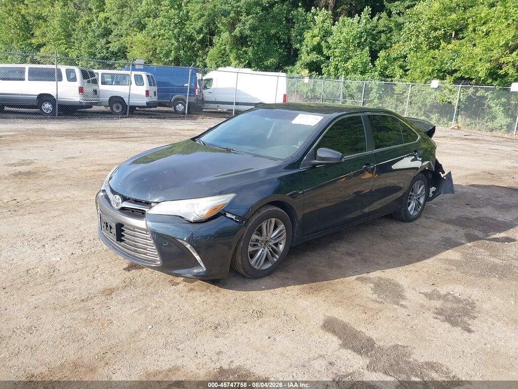4T1BF1FK5GU158323 2016 TOYOTA CAMRY photo no. 2