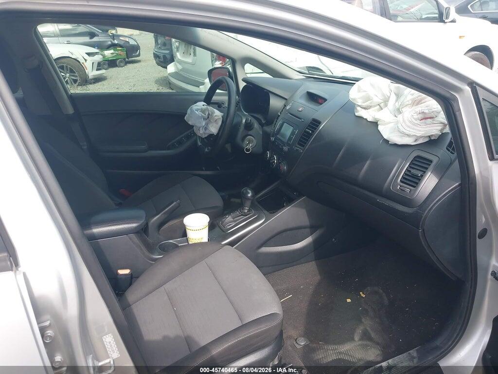 KNAFX4A67G5538799 2016 KIA FORTE photo no. 5