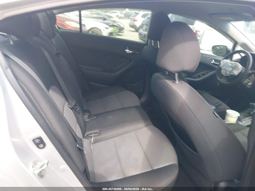 KNAFX4A67G5538799 2016 KIA FORTE photo no. 8