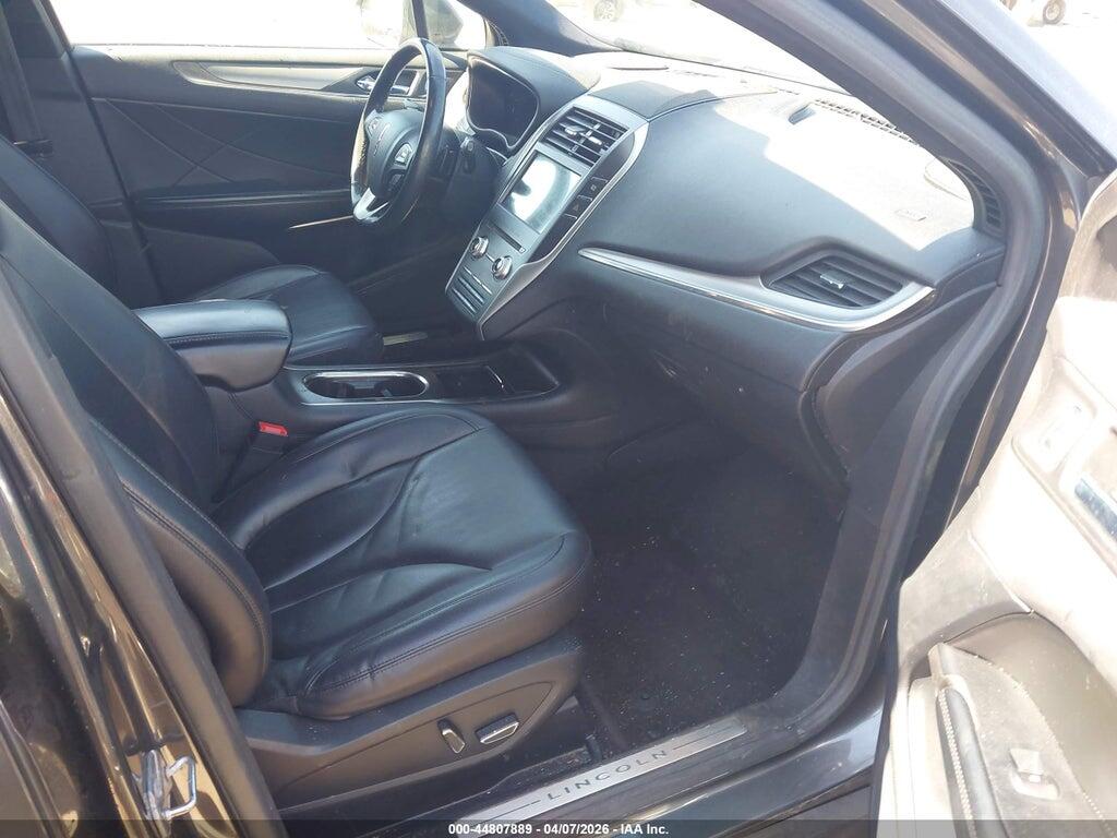 5LMCJ1D92HUL30809 2017 LINCOLN MKC photo no. 5