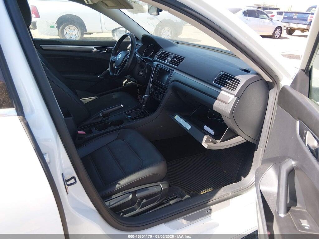 1VWDT7A33HC056824 2017 VOLKSWAGEN PASSAT photo no. 5