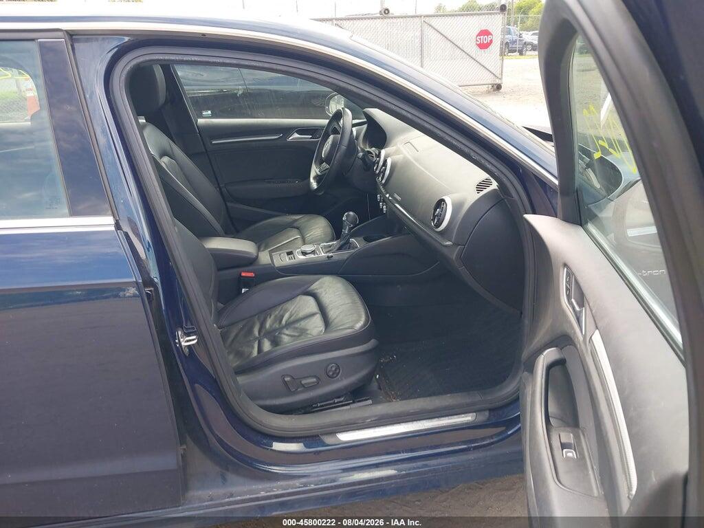 WAUTPBFF8HA074639 2017 AUDI A3 SPORTBACK E-TRON photo no. 5