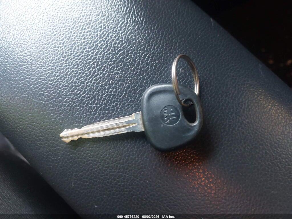 3KPFK4A73HE134334 2017 KIA FORTE photo no. 11