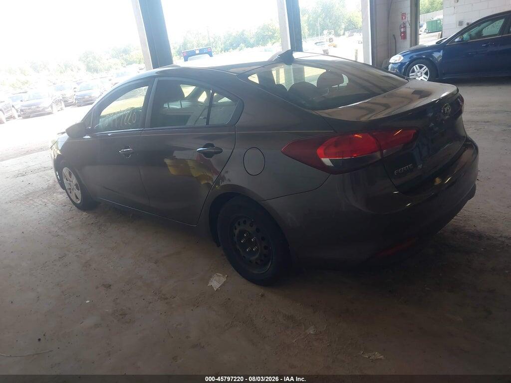 3KPFK4A73HE134334 2017 KIA FORTE photo no. 3