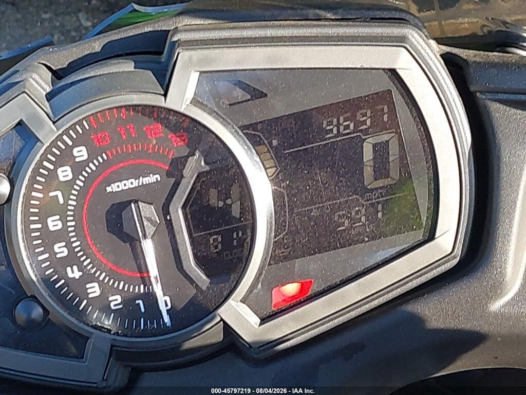 JKAEXEJ12HDA00461 2017 KAWASAKI EX650 photo no. 7