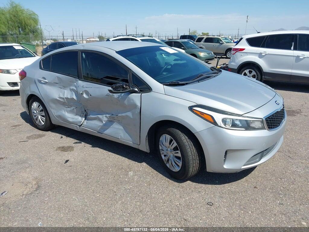 3KPFK4A74HE017779 2017 KIA FORTE photo no. 1